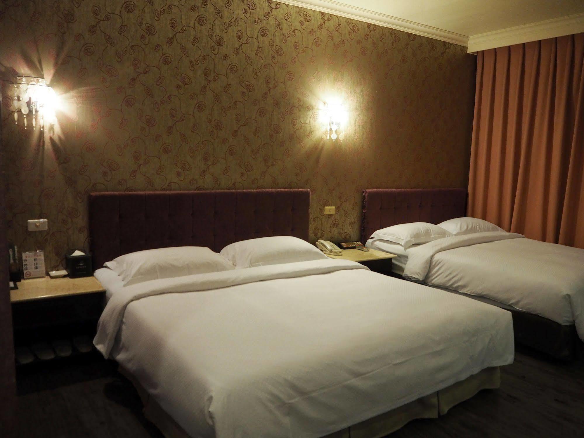 The Riverside Hotel & Motel Kaohsiung Exterior photo